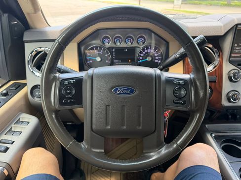 Used 2015 Ford F250 Lariat w/ Lariat Ultimate Package AWD/4WD image 16