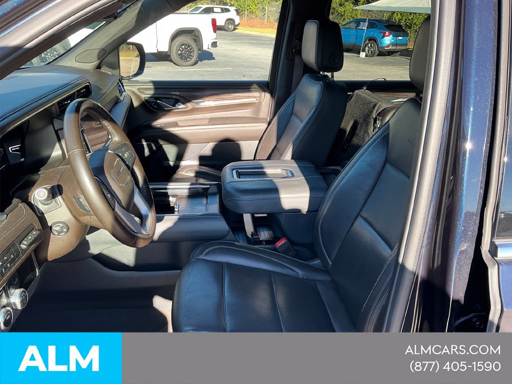 Used 2023 GMC Yukon Denali RWD image 13