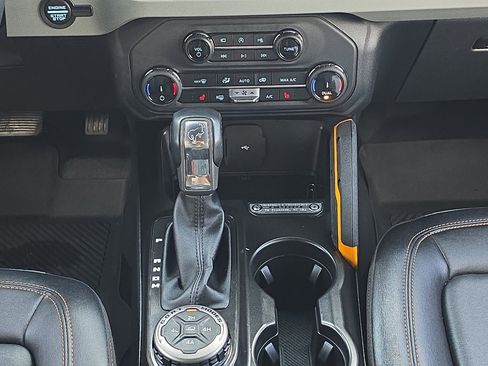 Certified 2022 Ford Bronco Badlands w/ Sasquatch Package image 26