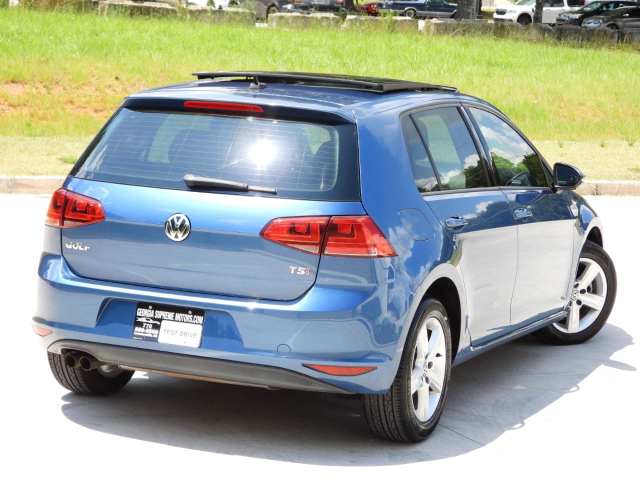 Used 2017 Volkswagen Golf Wolfsburg Edition FWD image 11