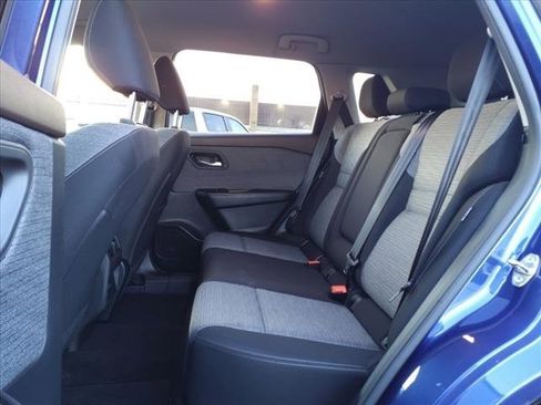 Used 2023 Nissan Rogue SV image 13