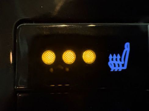 Used 2020 Toyota Highlander Platinum image 12