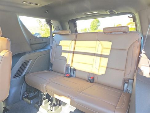 Certified 2021 Chevrolet Tahoe High Country w/ Premium Package image 10