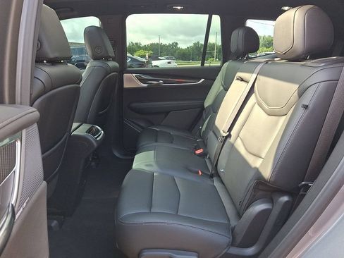 Used 2024 Cadillac XT6 Sport AWD/4WD image 10