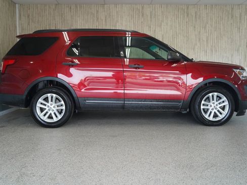Used 2016 Ford Explorer FWD image 6