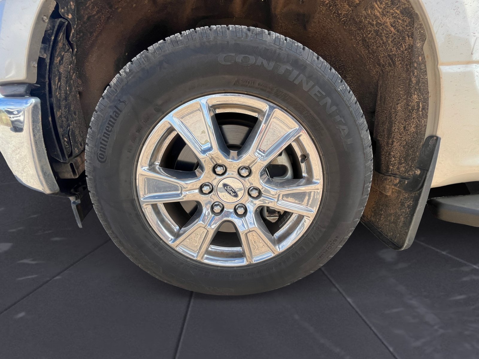 Used 2017 Ford F150 XLT w/ Equipment Group 302A Luxury RWD image 13