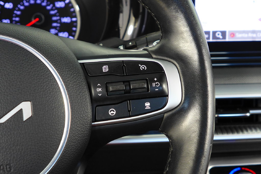 Used 2023 Kia K5 GT-Line AWD/4WD image 28