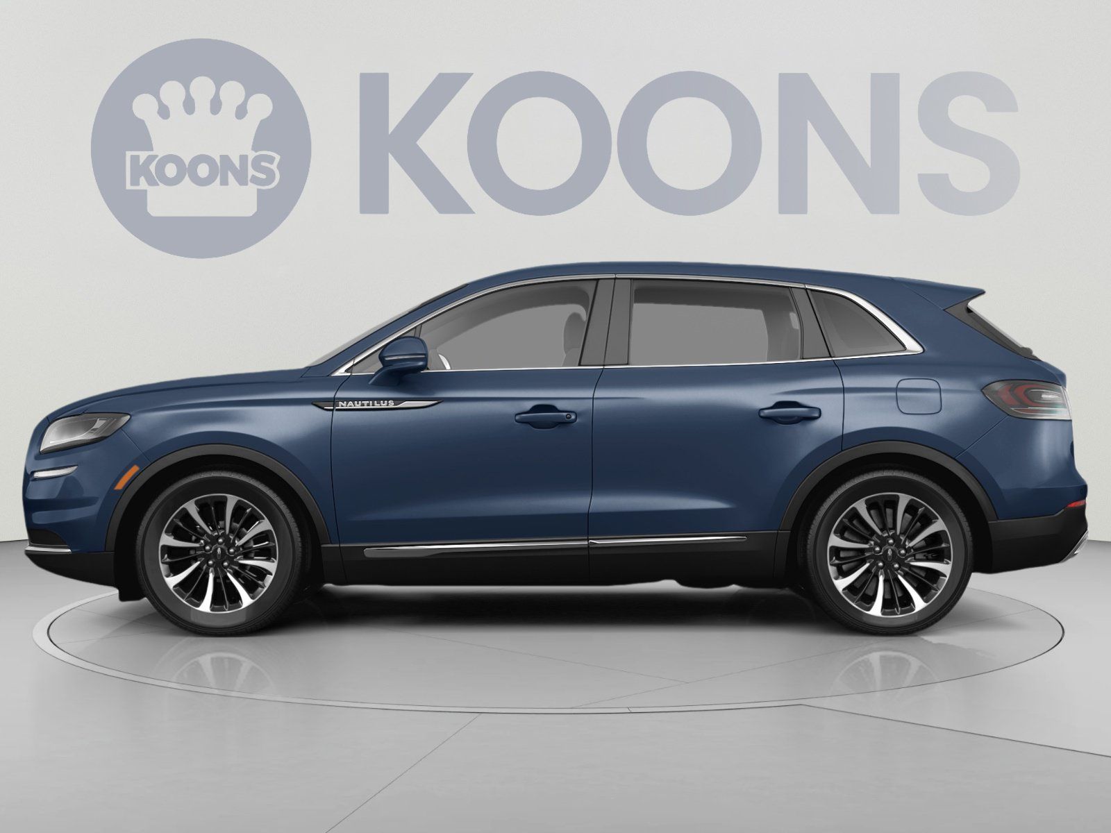 Used 2023 Lincoln Nautilus AWD w/ Premium Package image 2