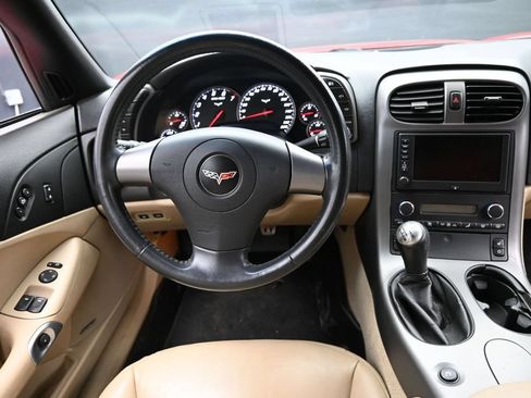 Used 2006 Chevrolet Corvette Convertible RWD image 13