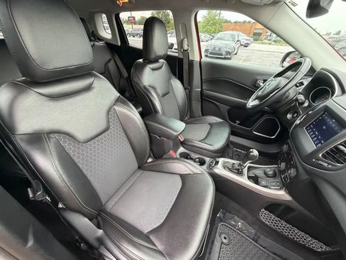 Used 2019 Jeep Compass Latitude w/ Popular Equipment Group AWD/4WD image 27