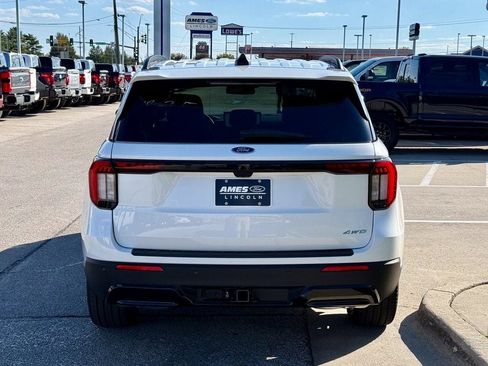 New 2025 Ford Explorer ST-Line w/ Premium Package image 4