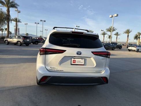 Used 2022 Toyota Highlander Limited image 6