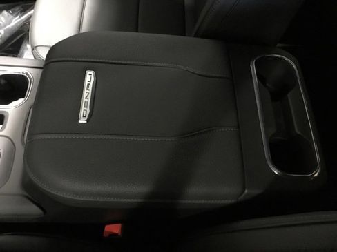 New 2025 GMC Sierra 2500 Denali w/ Denali Reserve Package image 41