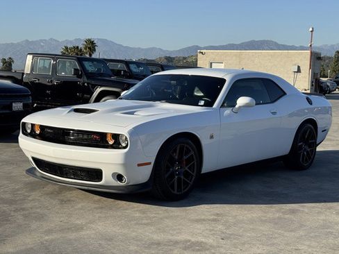 Used 2019 Dodge Challenger R/T Scat Pack w/ Plus Package image 3