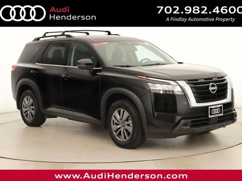 Used 2022 Nissan Pathfinder SV AWD/4WD image 1