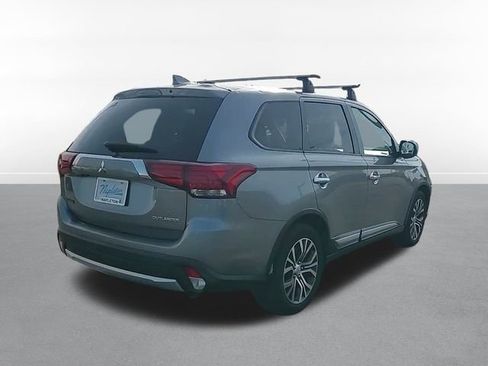 Used 2018 Mitsubishi Outlander ES image 6