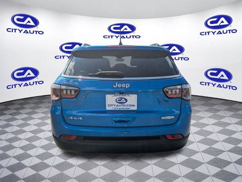 Used 2024 Jeep Compass Latitude image 9