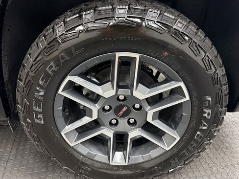 New 2026 GMC Terrain AT4 w/ LPO, Floor Liner Package image 11
