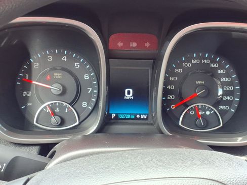 Used 2016 Chevrolet Malibu LT FWD image 17