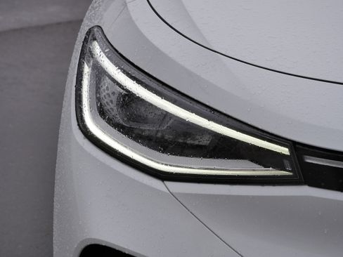 Certified 2023 Volkswagen ID.4 Pro S Plus AWD/4WD image 16