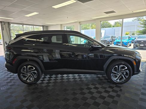 New 2026 Hyundai Tucson Limited AWD/4WD image 2