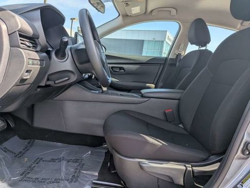 Certified 2025 Nissan Sentra S image 10
