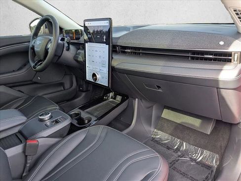 Used 2023 Ford Mustang Mach-E Premium image 20