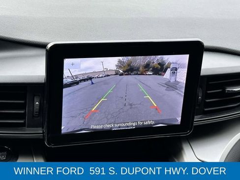 Used 2022 Ford Explorer XLT image 19