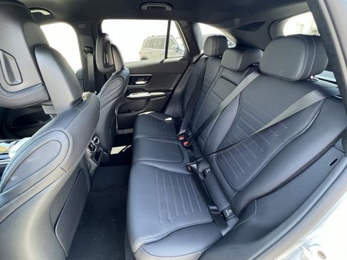 New 2025 Mercedes-Benz GLC 350e 4MATIC image 31