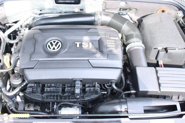 Used 2015 Volkswagen Beetle 1.8T FWD image 37