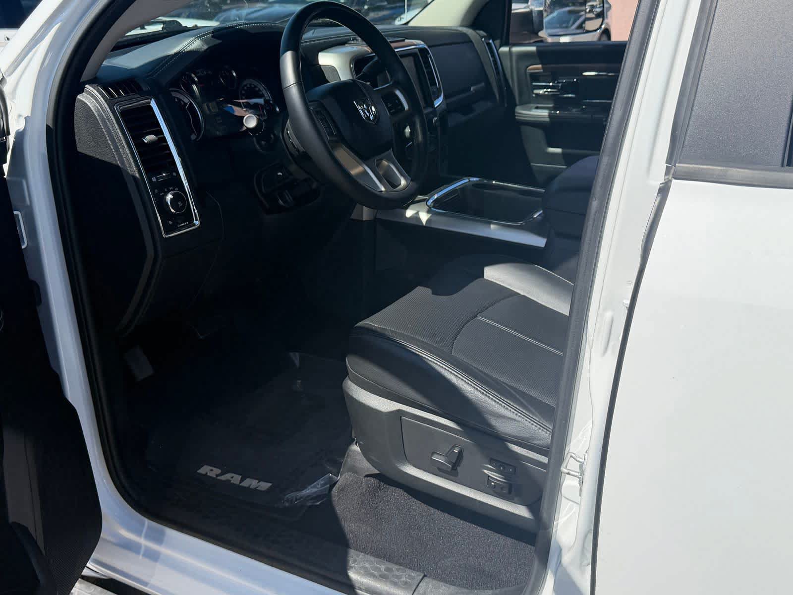 Used 2018 RAM 2500 Laramie w/ Off Road Package AWD/4WD image 13
