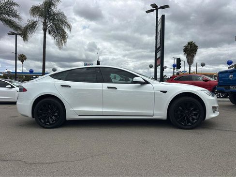 Used 2018 Tesla Model S 75D AWD/4WD image 36