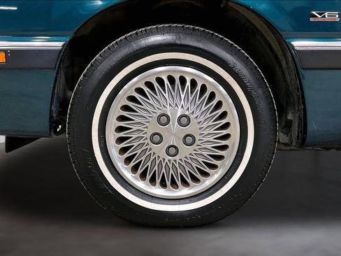 Used 1993 Chrysler LeBaron Convertible FWD image 31