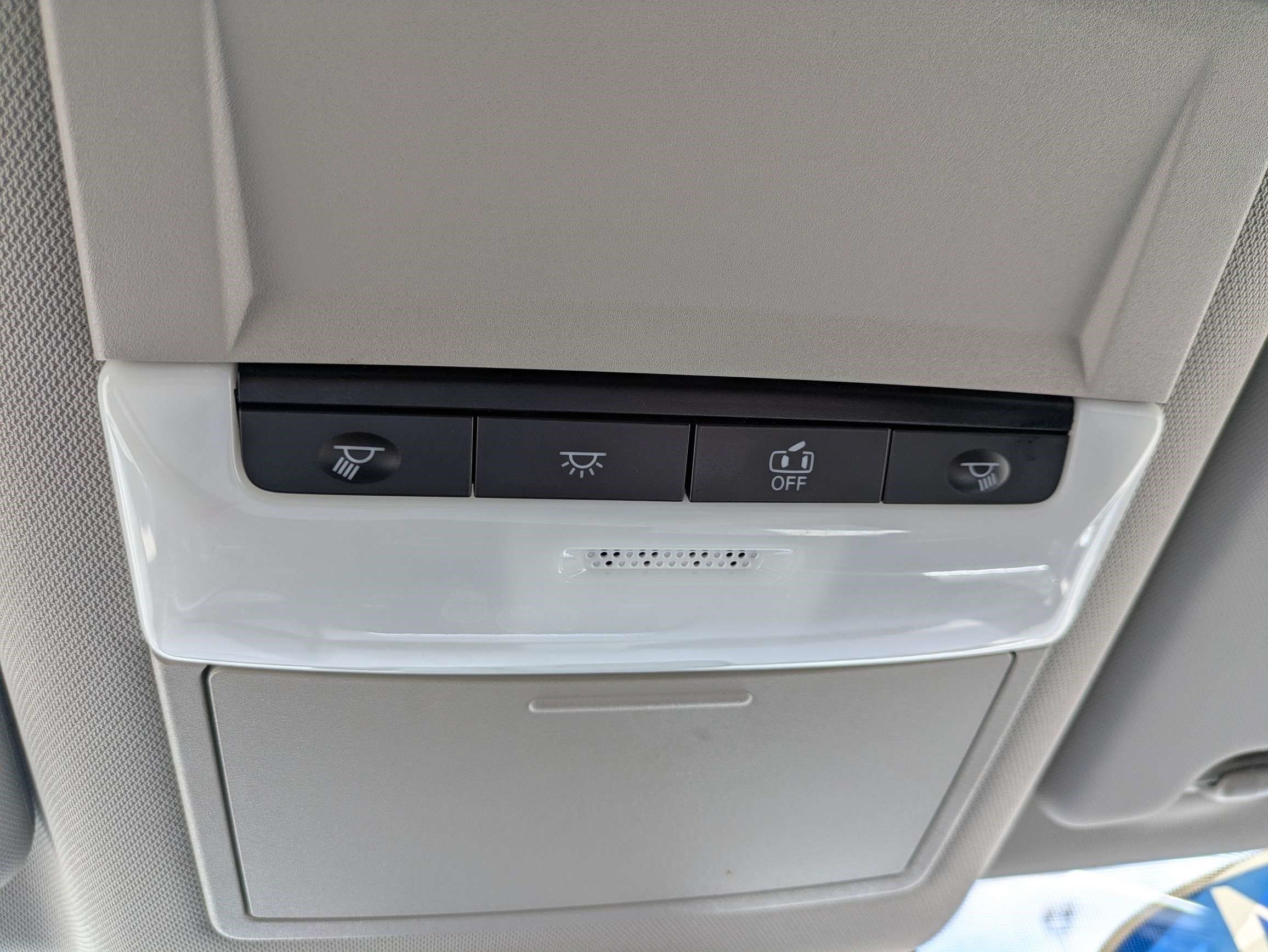 Used 2024 Nissan Rogue S FWD image 28