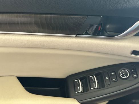 Used 2018 Honda Accord EX-L image 13