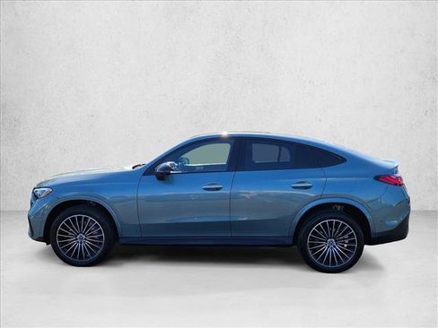 Used 2025 Mercedes-Benz GLC 300 4MATIC image 9