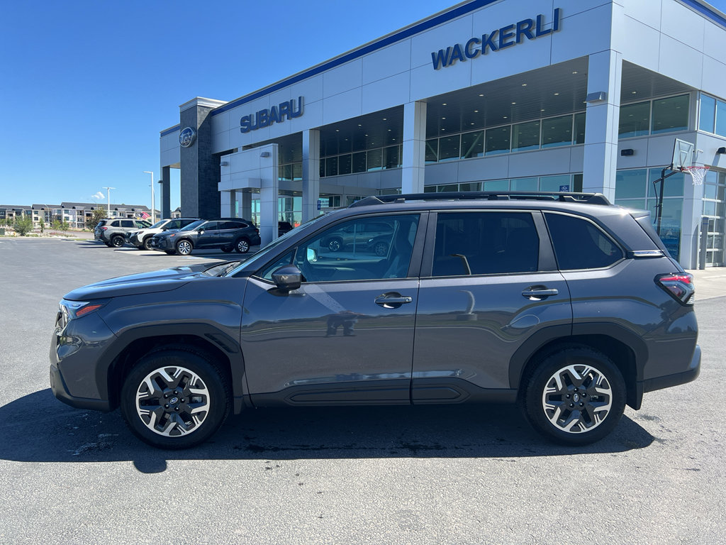 Used 2026 Subaru Forester Premium AWD/4WD image 2