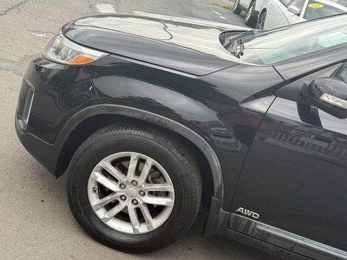Used 2014 Kia Sorento EX AWD/4WD image 3