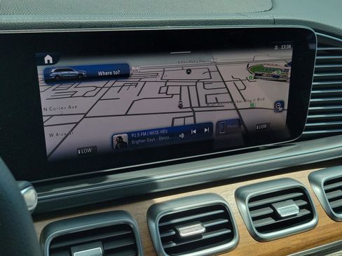 New 2026 Mercedes-Benz GLS 580 4MATIC image 33