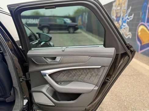 Used 2021 Audi RS 6 w/ Carbon Optic Package AWD/4WD image 10