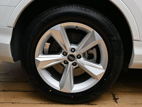 Used 2023 Audi Q7 2.0T Premium image 16