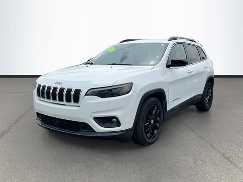 Used 2022 Jeep Cherokee Latitude Lux FWD image 3