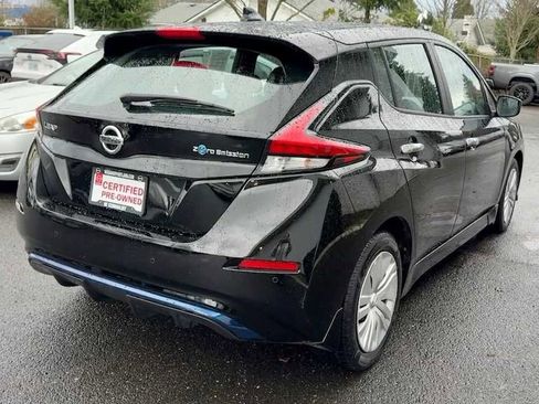 Certified 2022 Nissan Leaf S image 8