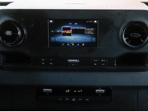 Used 2020 Mercedes-Benz Sprinter 3500 w/ Driver Convenience Package image 25