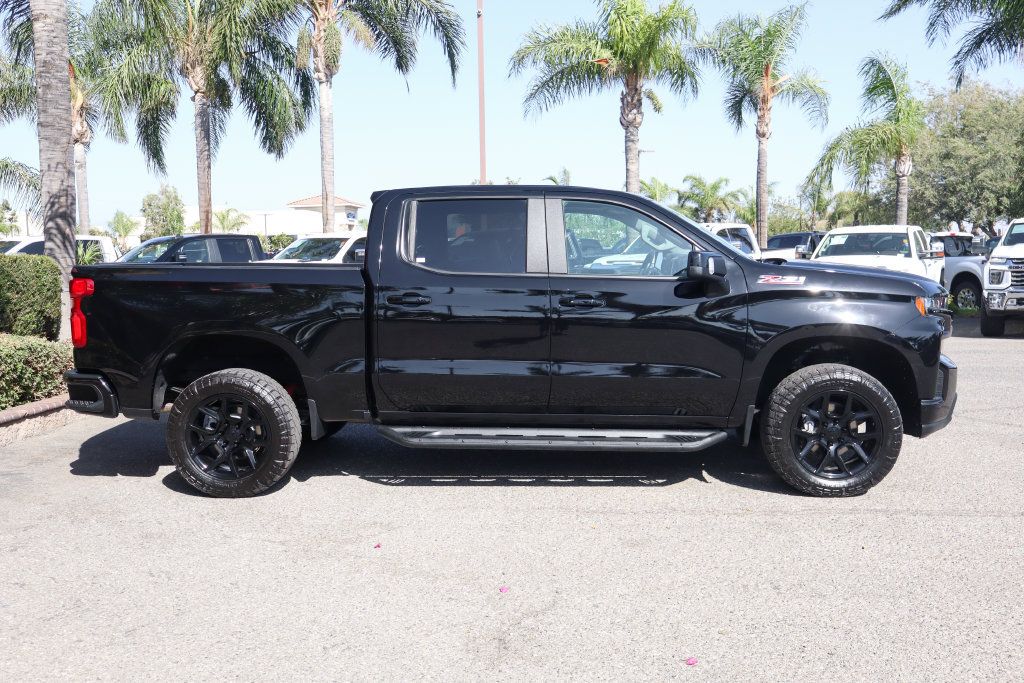 Used 2020 Chevrolet Silverado 1500 LT Trail Boss w/ Midnight Edition AWD/4WD image 11