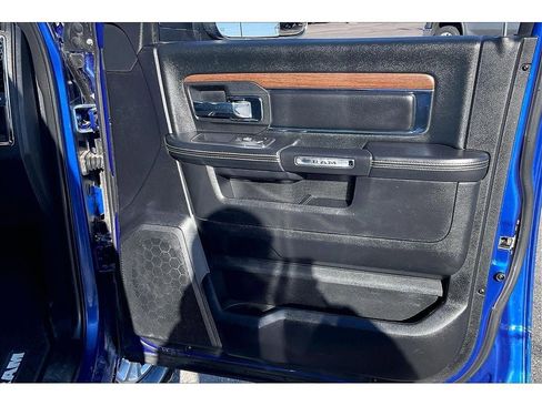 Used 2017 RAM 2500 Laramie image 25