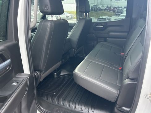 Used 2023 Chevrolet Silverado 1500 W/T w/ Z71 Off-Road Package image 10