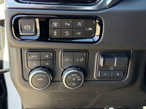 New 2026 GMC Yukon Elevation w/ Elevation Premium Package image 14