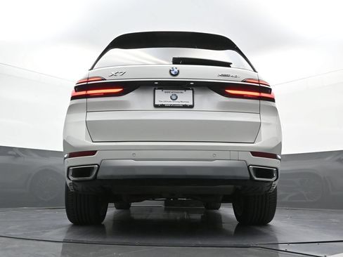 Used 2025 BMW X7 xDrive40i w/ Executive Package AWD/4WD image 27