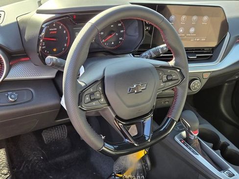 New 2026 Chevrolet Trax RS w/ Sunroof Package FWD image 10